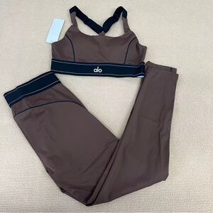 ALO Yoga Brown and Black Sports Bra and Leggings Set